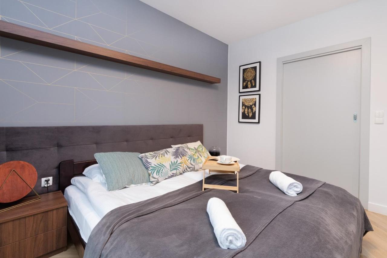 Superior Apartment With Balcony & Parking Gdansk By Noclegi Renters Prestige Ngoại thất bức ảnh