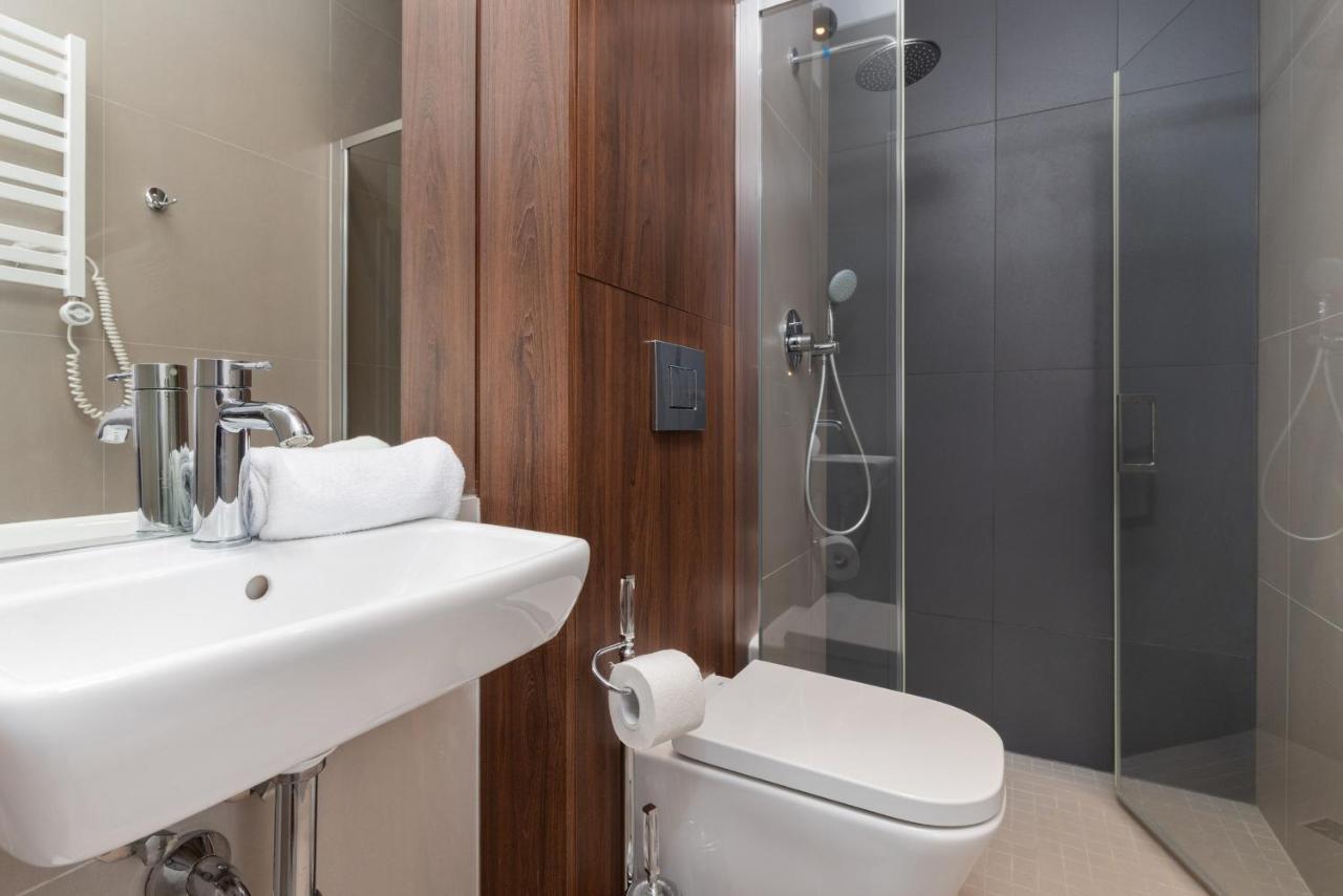 Superior Apartment With Balcony & Parking Gdansk By Noclegi Renters Prestige Ngoại thất bức ảnh